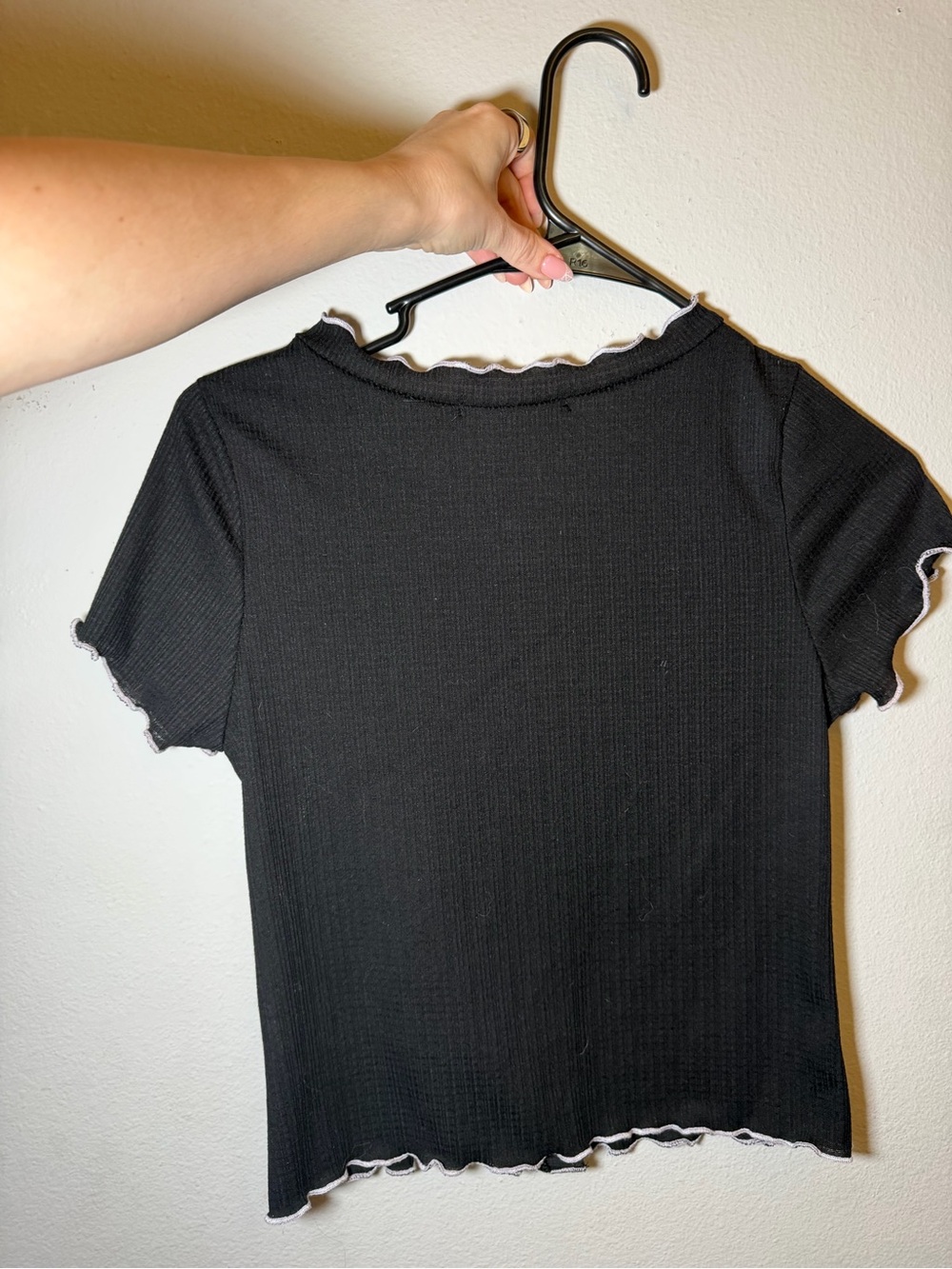 Love J Black Ribbed Button-Front Ruffle-Trim Crop Top - Picture 3 of 3